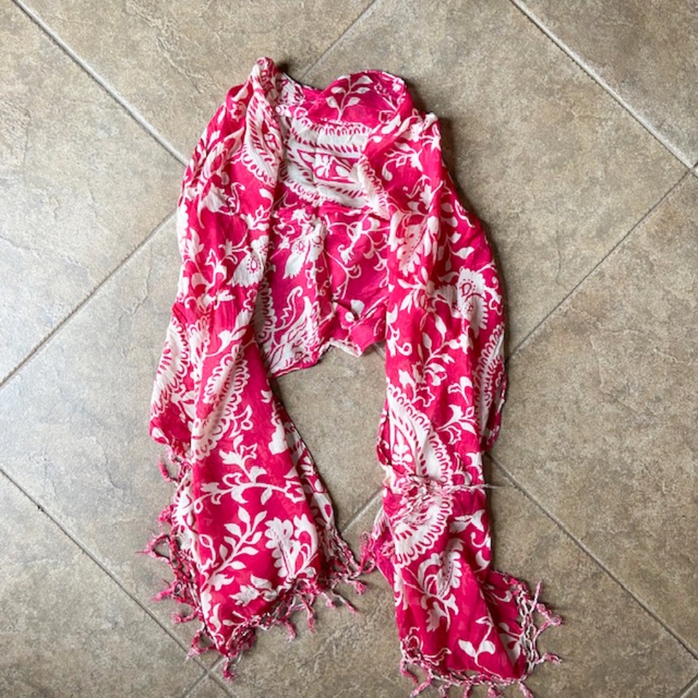 Pink and Cream Paisley Crinkle Scarf - Shawl - Picture 3 of 8
